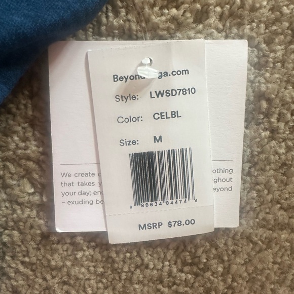 Beyond Yoga Open Back Shirt - Picture 3 of 3